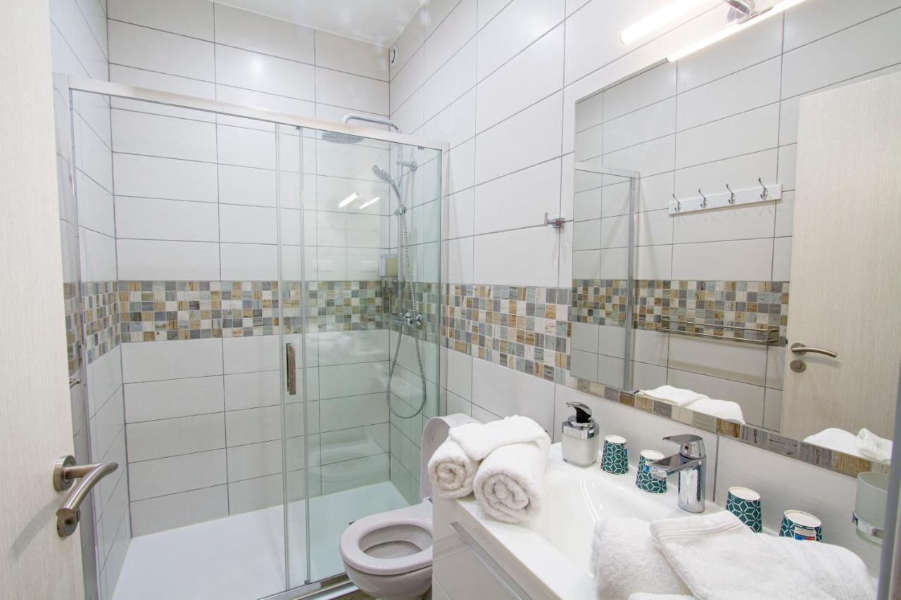 Soleil D'Ete - Netflix & Wifi - Balcon - Climatisation - Parking Gratuit - Check-In 24H24 - Emplacement Velos - Goodmarning Chalons en Champagne Exterior photo
